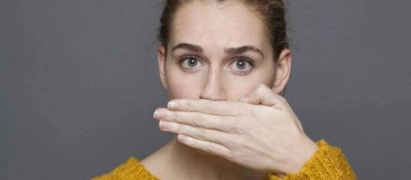 Αν η ανάσα σας έχει αυτή την μυρωδιά πρέπει να ελέγξετε το συκώτι σας